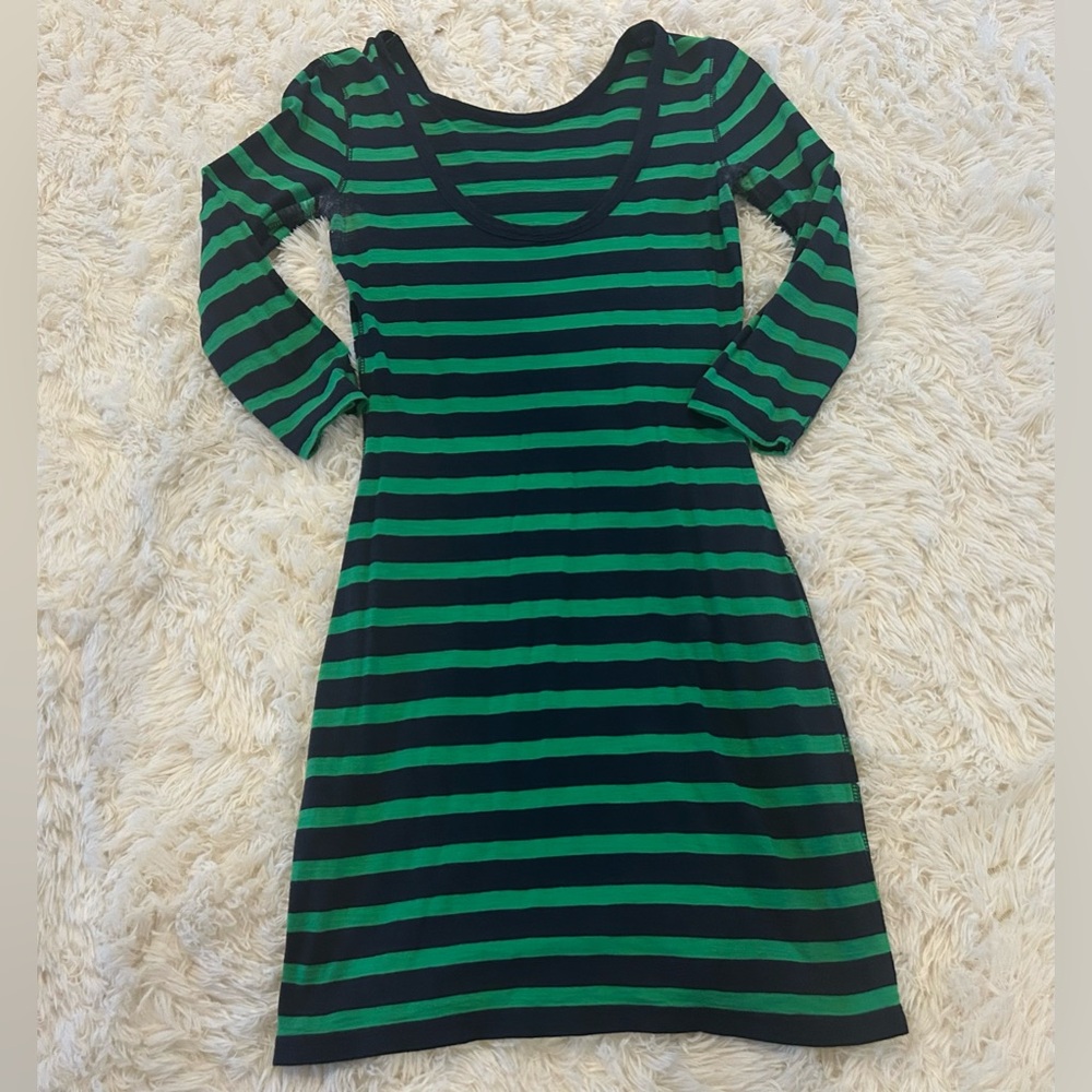 Express Reversible Sides Striped Three-Quarter Sleeve Dress